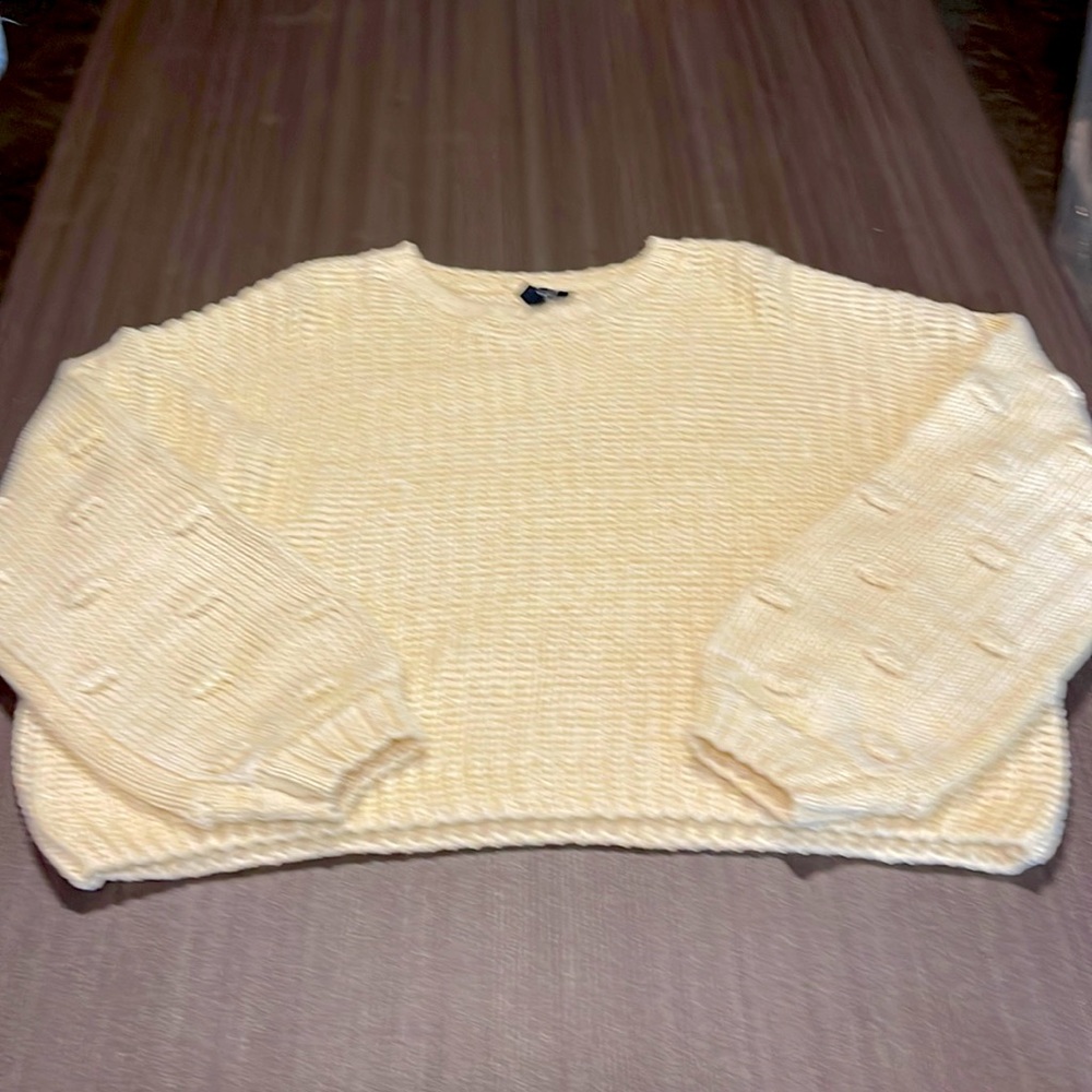 Moon & Madison Cropped Sweater
